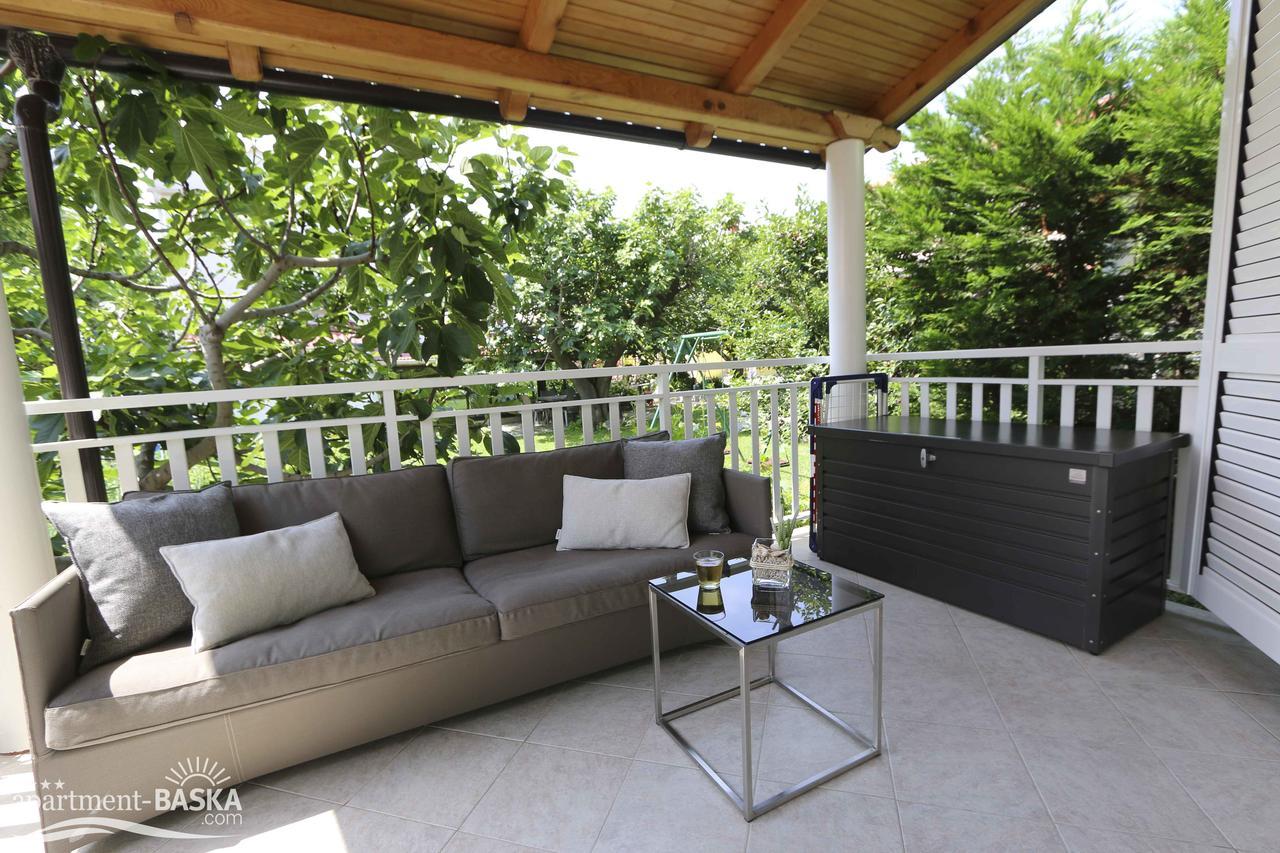 Apartment Baska Mit Poolarea - Krk, Kroatien Exterior foto