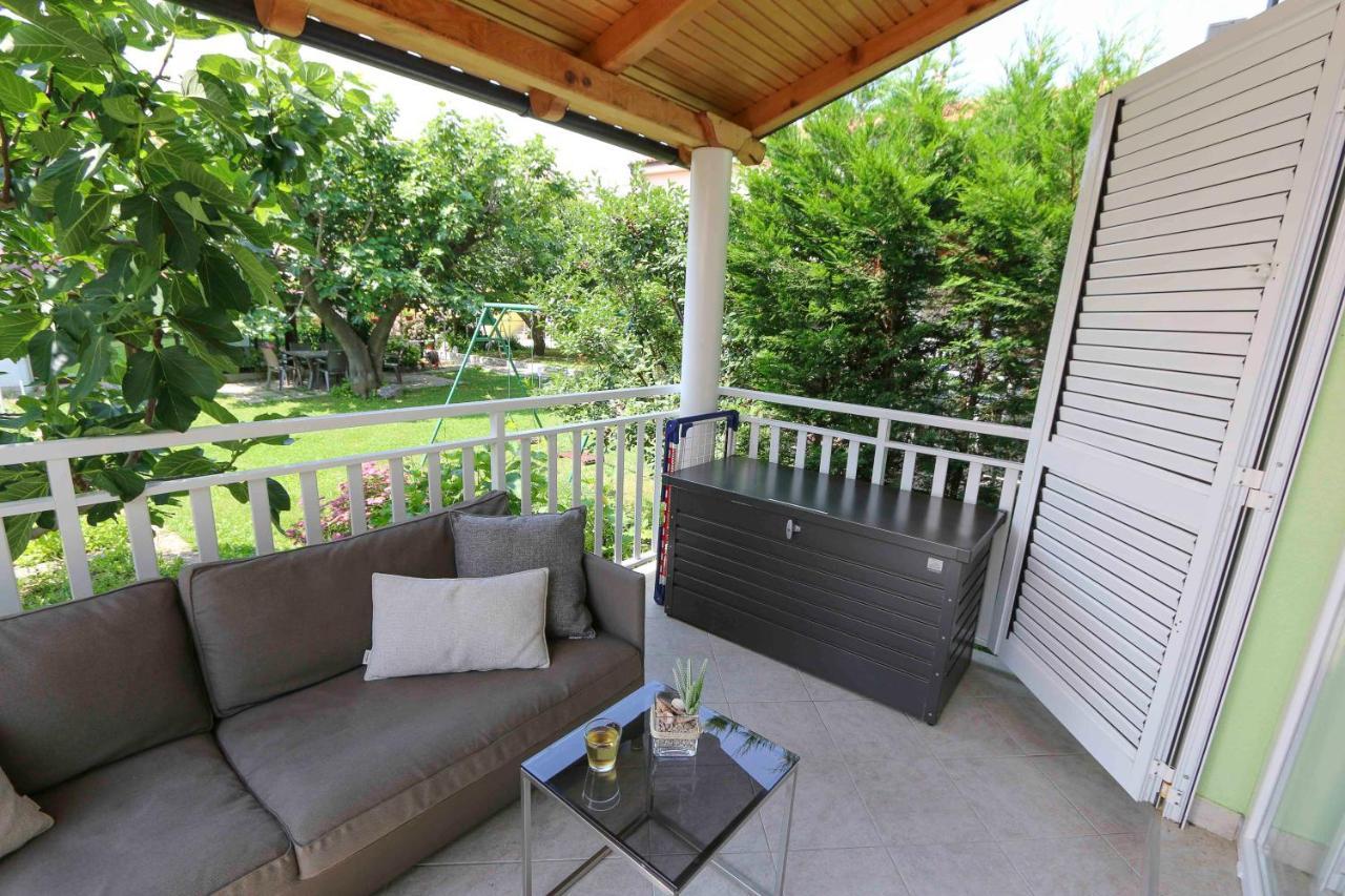 Apartment Baska Mit Poolarea - Krk, Kroatien Exterior foto